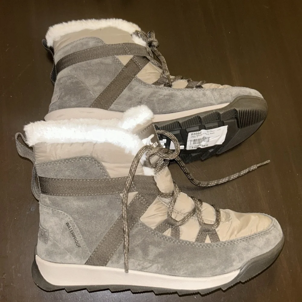 Sorel WOMEN'S WHITNEY™ II FLURRY SHEARLING BOOT